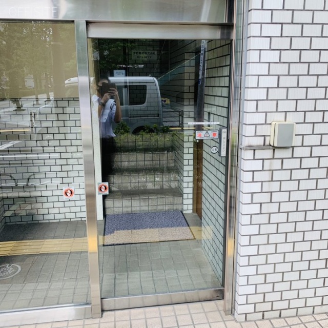 浅野ビル(旧館) エントランス
