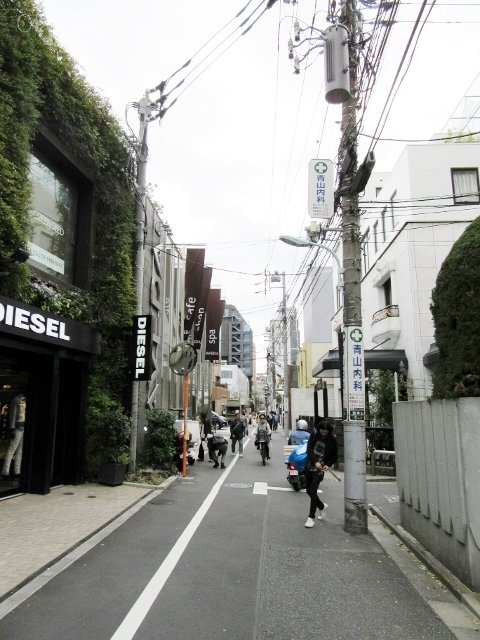 サンタキアラビル 画像