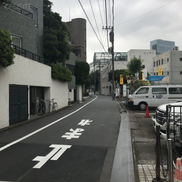 原宿第2コーポ　ビル前面道路