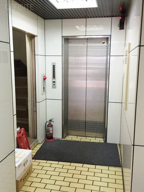 KCビル エレベーター