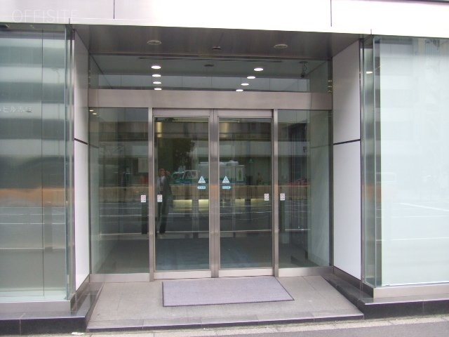 オカムラ赤坂ビル エントランス