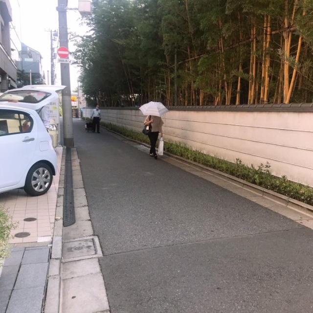 ヒロビル ビル前面道路