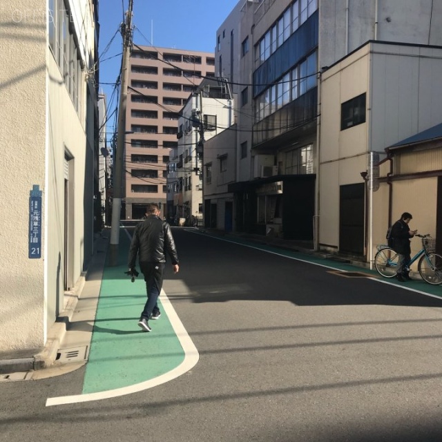 タカラハイツ ビル前面道路