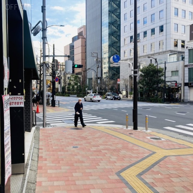 愛光舎ビル ビル前面道路