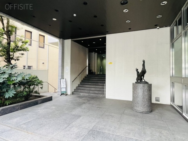 NRビル　エントランス(入口)