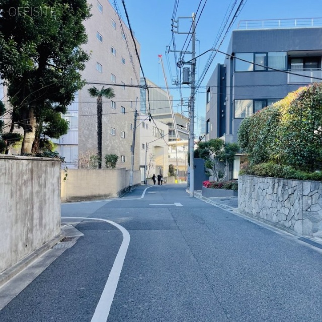 ボルテックス青山 前面道路