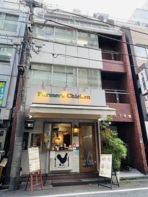 丸万7号館 外観