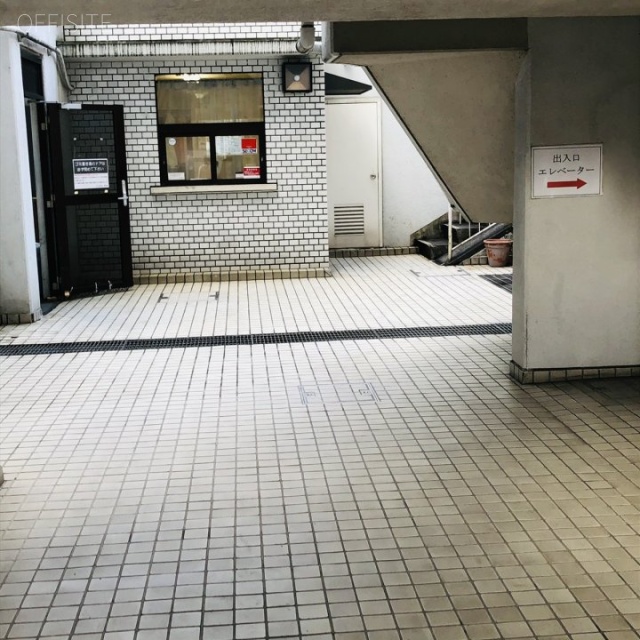ヒルズ代官山 エントランス