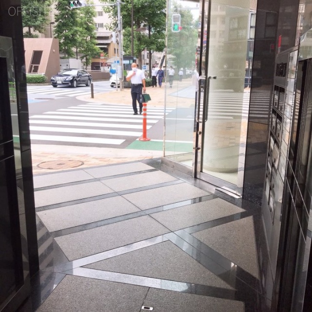 銀座永谷ビル エントランス