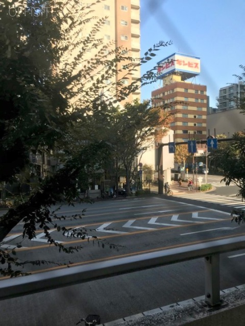 ヴェラハイツ浜町 ビル前面道路