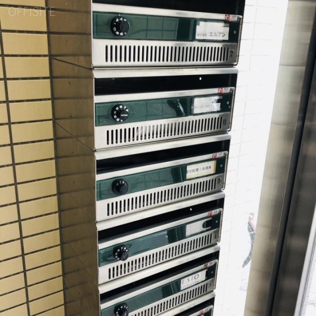 建石ビル　郵便受け