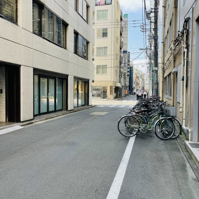 第6協立ビル　ビル前面道路