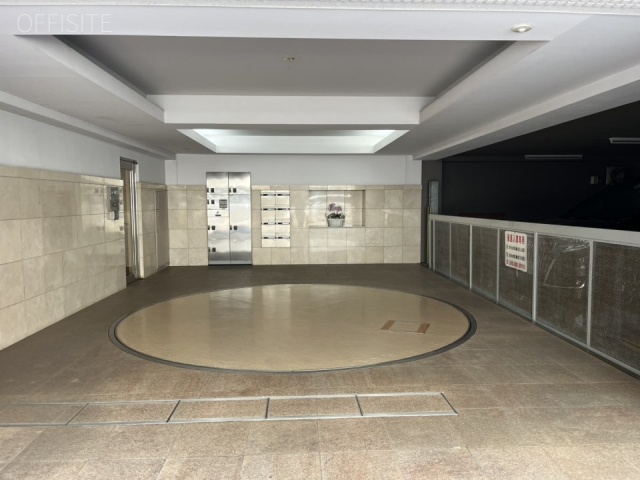 ミカミビル　駐車場