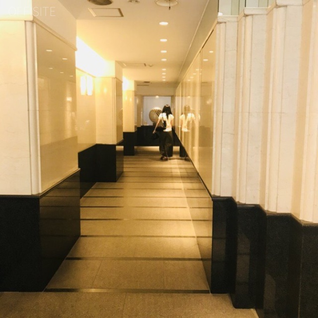 クロストランジット新橋 エントランス