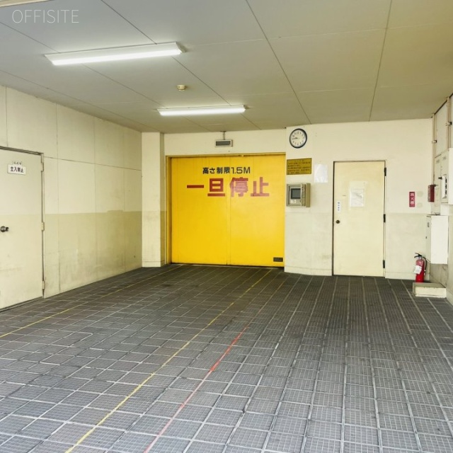 名和丸の内ビル　駐車場