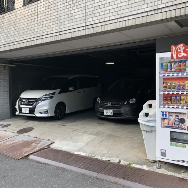 エース柳橋ビル 駐車場