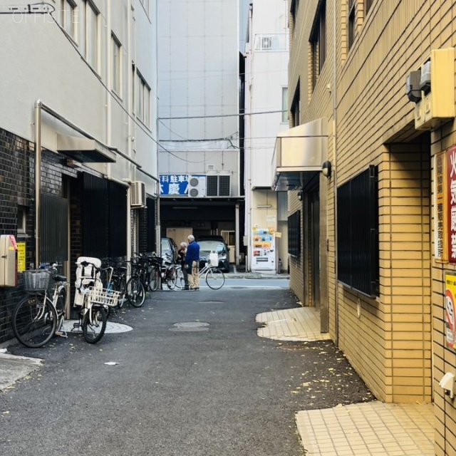 ビルックスNO3 ビル側道