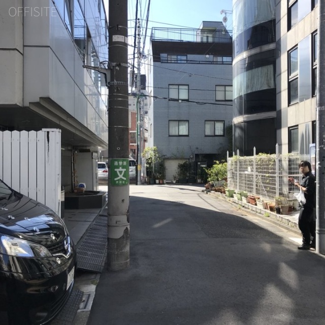 渋谷Eビル ビル前面道路