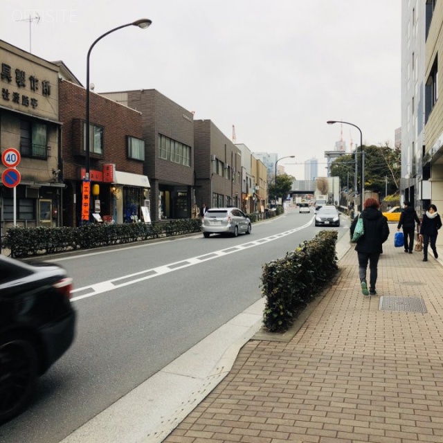 東信御茶の水ビル ビル前面道路