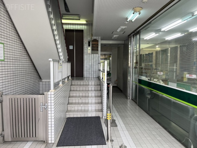 カミデビル エントランス