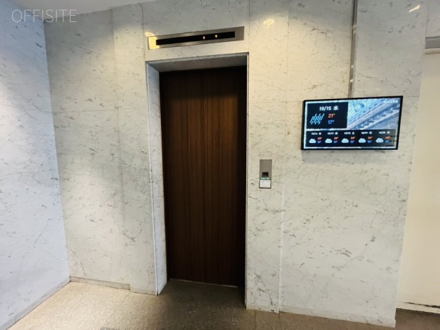 新横浜プラントビル　エントランス