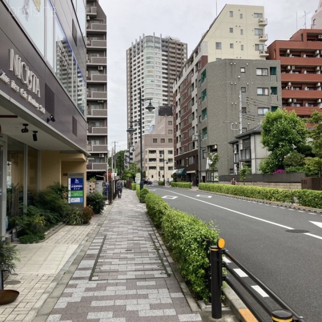 メディパーク中町ビル ビル前面道路