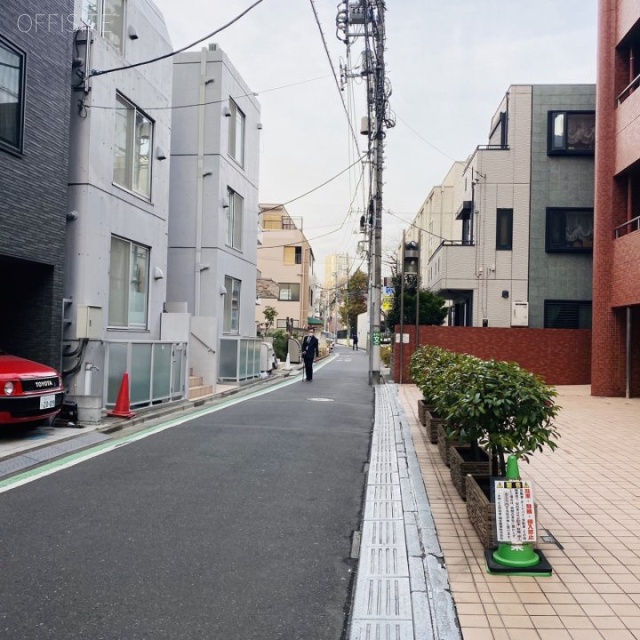 第7瑞穂ビル ビル前面道路