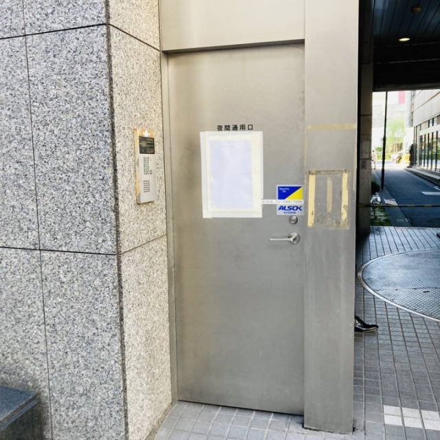 マルイト銀座ビル 通用口