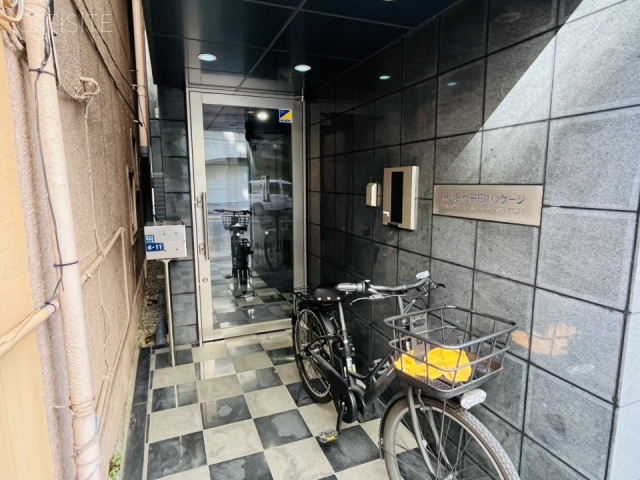 高田パッケージビル　エントランス