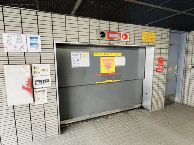 西野金陵ビル　駐車場