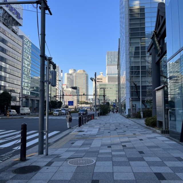 永田町SRビル 前面歩道