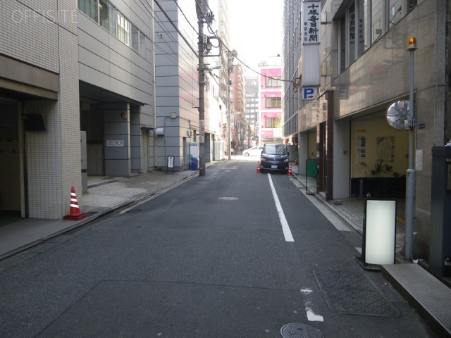 銀座片桐ビルⅤ ビル前面道路