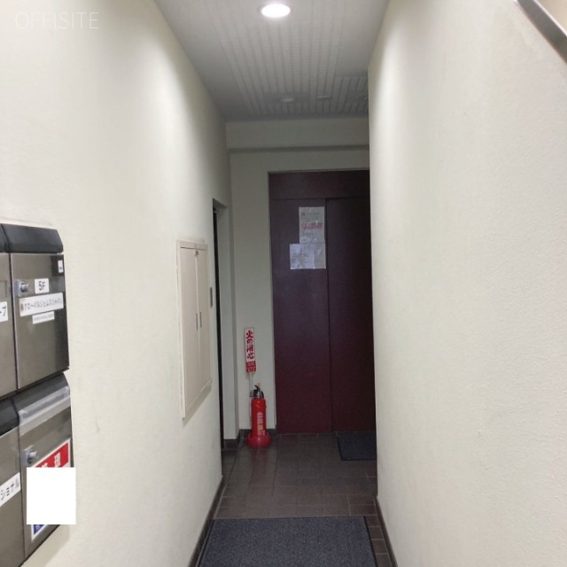 STビル 共用通路