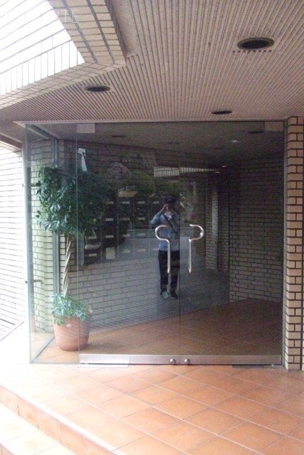 テラス外苑 エントランス