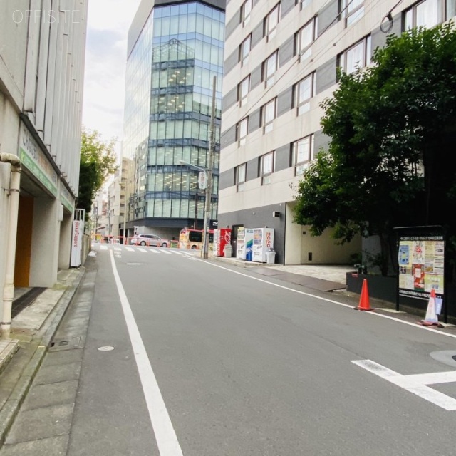 八丁堀KSビル ビル前面道路