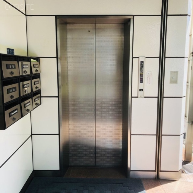 米山ビル エレベーター