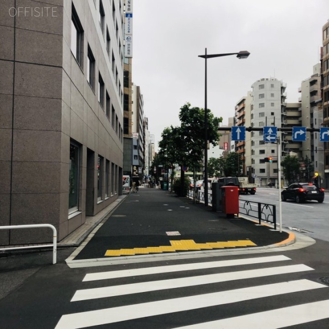 GARDEN Bldg.神田 ビル前面道路
