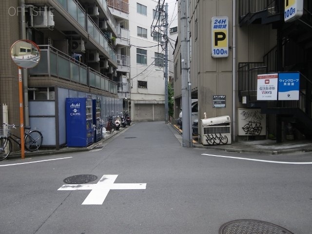 カノンパレスビル ビル前面道路