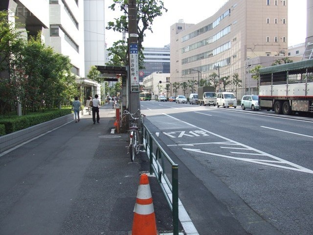 NSS-Ⅱビル ビル前面道路