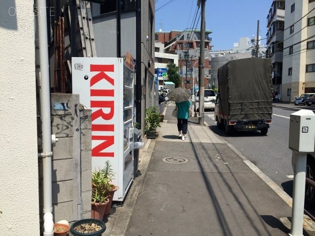 神宮前ビル ビル前面道路