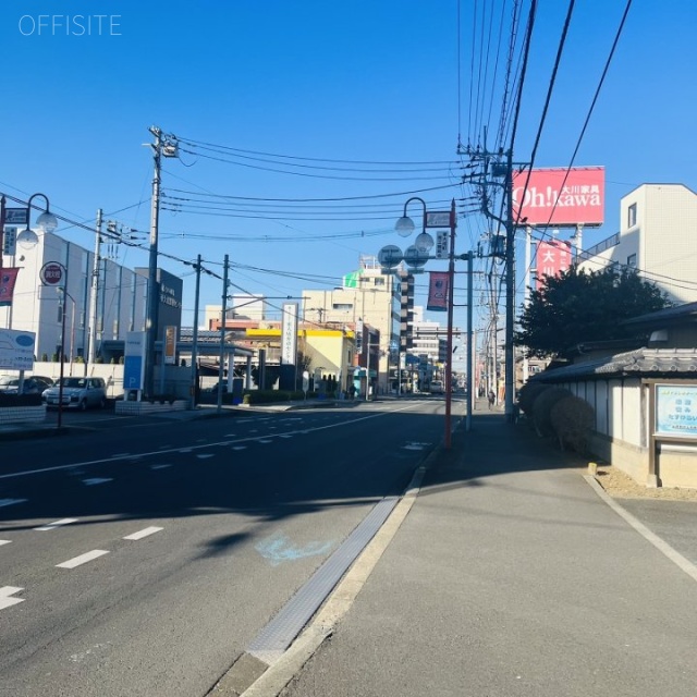 第6松ビル 前面道路