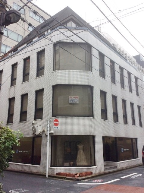 T&Tビル 外観