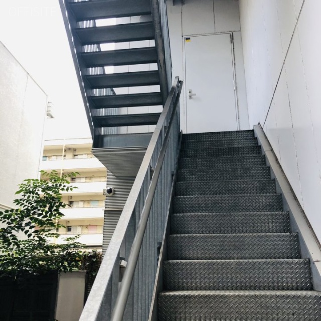 ユーキトレーディングビル 外観