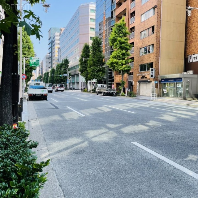 いちご人形町ビル ビル前面道路