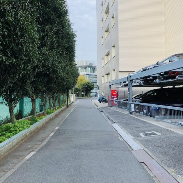 山内ビル ビル前面道路