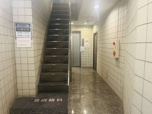 佐伯ビル　エントランス