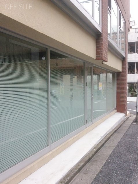 プラザ新宿御苑ビル 外観