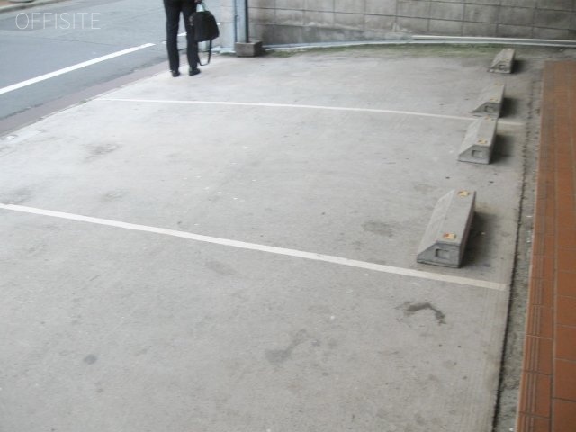 港陸運ビル 画像