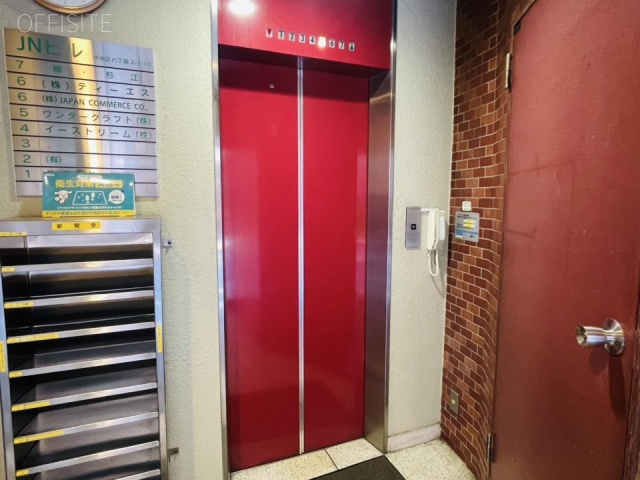 JNビル　エレベーター
