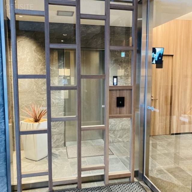 BIZ SMART 茅場町 エントランス